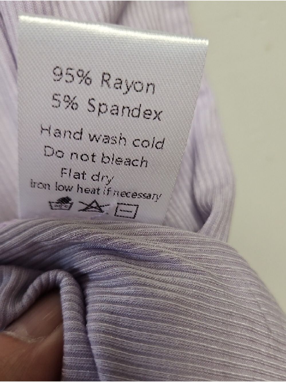 Women's Lilac Ribbed Mock-Neck Sleeveless Top - Picture 7 of 10